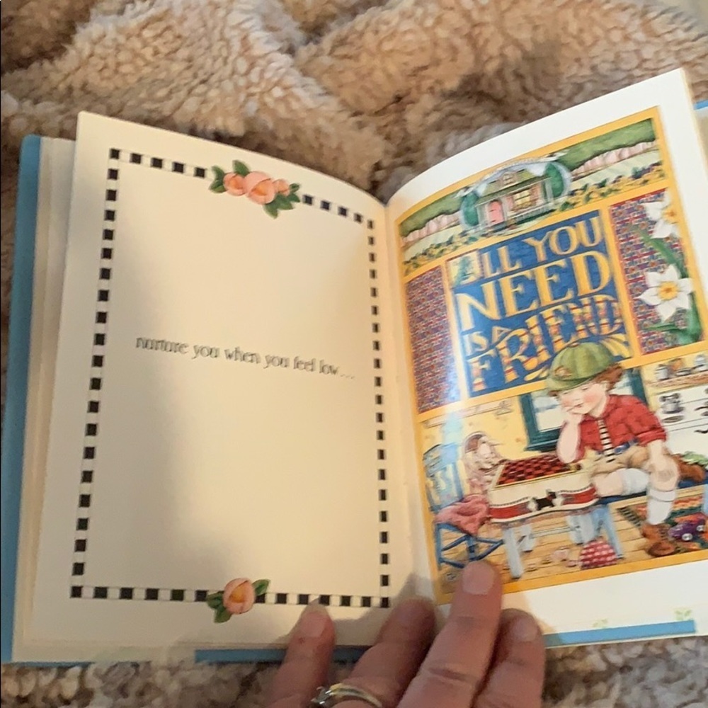Mary Engelbreit book “Pals” Vintage 1992 - Picture 5 of 5